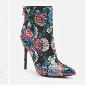 JustFab Madelina Black Embroidered Bootie